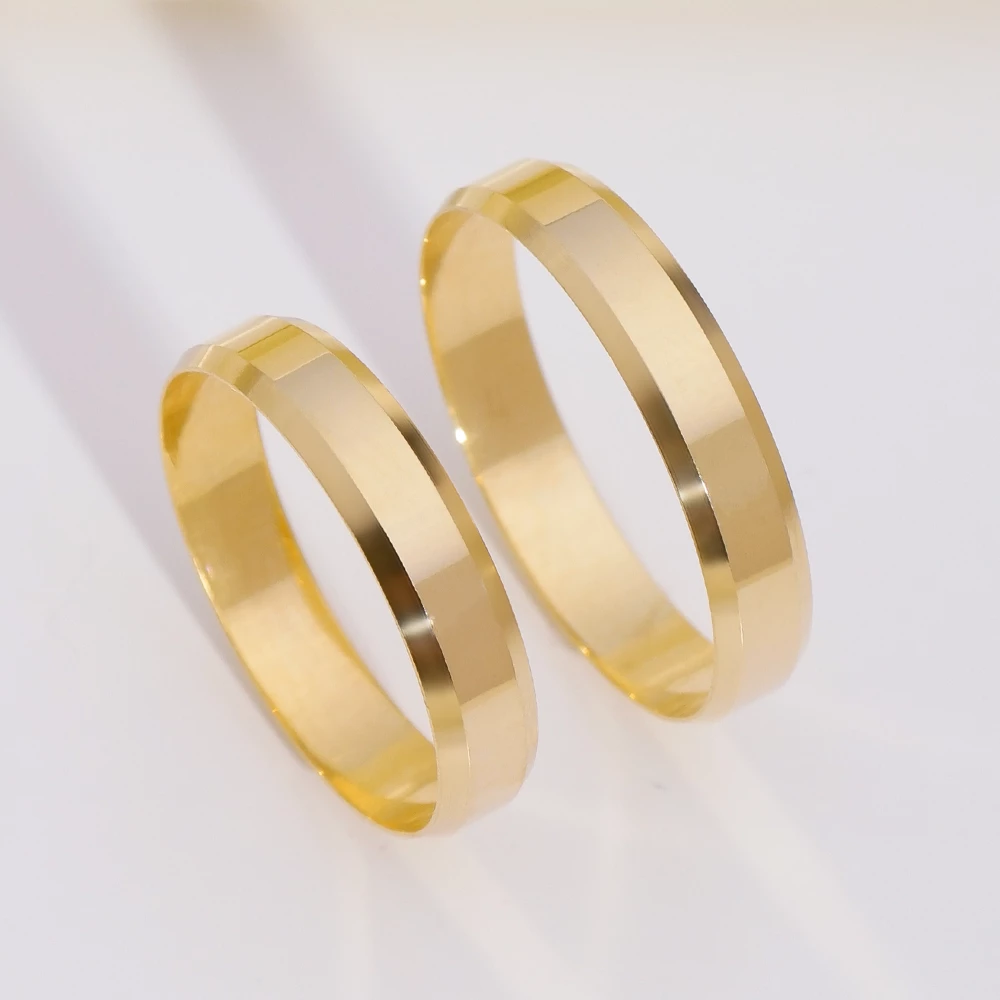 Alianças de casamento Ouro 18k Paris com pedra 4mm (Par) - Joias, Anel,  Brincos, Pingente, Colares
